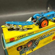 当時物未使用品☆'68 CORGI gift set コーギー ギフトセット no.13 fordson Power major tractorトラクター ビンテージ ミニカー_画像5
