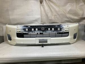 9724 ハイエース 200 4型〜 ワイドボディー フロントバンパー パール 070 52119-2667