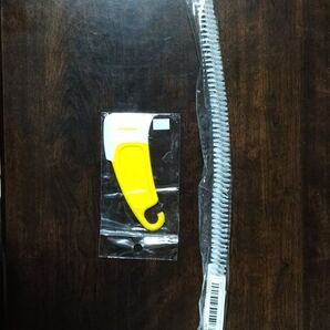 パイプブラシとゴムヘラ