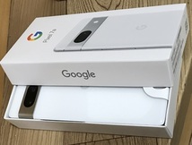 ①Google Pixel 7a 128GB simフリー端末【新品・送料無料・備品完備】 Snow 本体 スマートフォン Android ピクセル_画像2