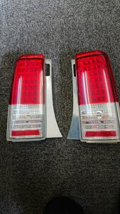 トヨタBb(NCP30）LEDテールランプ～メーカー不明 