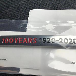 新品 未使用 100YEARS マツダ100周年 オーナメント エンブレム 1920-2020 MX-30 CX-3 CX-5 CX-8 CX-30 ロードスター ND ND5RC RF MAZDA3の画像1