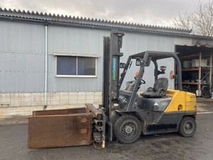 forklift ユニCarrier FD25T5M 202008 6,688h ディーゼルvehicle　積載2.5ｔ　ベーLucraンプ