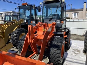 タイヤショベル(ホイールローダー) 日立建機 ZW80-5B 2016年 401h 抹消書類あり　スノータイヤ　除雪仕様