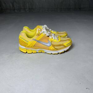 NIKE ZOOM VOMERO 5 ボメロ5 ボメロ ズームボメロ イエロー ナイキ LAB ラボ FJ4453-765 FJ4453 765 黄色 黄 YELLOW イエローオークル