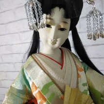 2531 日本人形 寿美禮作 子姫 着物 和装　人形 全高約54cm(台含む)　飾り台 幅約30cm 舞子 芸子 日本舞踊_画像7