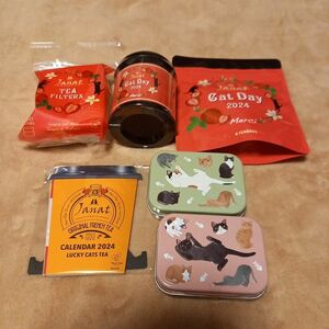 カルディ　猫　ネコ　缶　紅茶　カレンダー