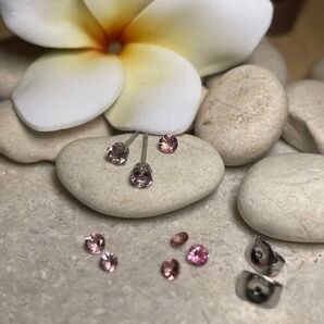 No.32 天然石 ピンクトルマリン 3mm サージカルステンレスピアス