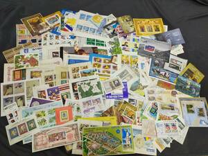 【K24】海外切手まとめ売り　シート　海外　外国　世界　切手　アメリカ　リベリア　モルディブ　浮世絵　動物　絵画　印刷　記念切手
