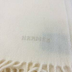 15044/HERMES エルメス カシミヤ100％ ロゴ刺繍入り 超大判フリンジストール 全長170cm マフラー ブランケット オフホワイト