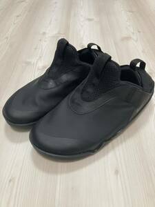 NIKE AIR ZOOM Pulse Triple Black 新品 ナイキ エアズームパルス トリプルブラック スリッポン スニーカー サンダル thenorthface MERREL