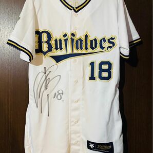 オリックス・バファローズ　山本由伸　サイン入りホームオーセンティックユニフォーム