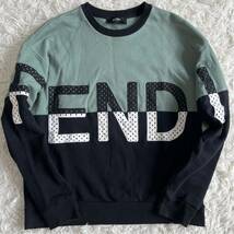 1904 21ss● FENDI フェンディ ロゴ クルーネック スウェット トレーナー バイカラー logo crewneck sweatshirt ツートーン サイズL 長袖_画像1