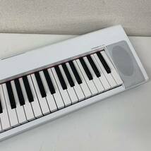 【Gt3】 YAMAHA NP-32 キーボード 電子ピアノ 現状品 譜面台 配送可能 鍵盤 電子キーボード piaggero ピアジェーロ ホワイト 1491-33_画像4