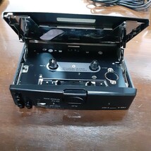 【ジャンク品】 AIWA HS-P30 ステレオ カセットプレーヤー WALKMAN ウォークマン アイワ STEREO CASSETTE PLAYER AC-207_画像9