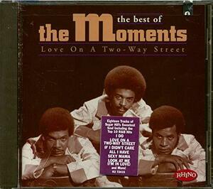 The Best Of The Moments: Love On A Two-Way Street(中古品)