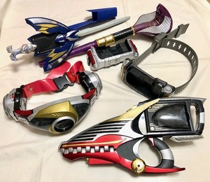 仮面ライダーアギト DX変身ベルト、仮面ライダー龍騎サバイブ ドラグバイザーツバイ、ナイト、王蛇、ファイズ、カイザ、バンダイ ジャンク