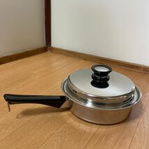 Amway Queen アムウェイ クイーン MULTI-PLY 18/8 STAINLESS STEEL 片手鍋　直径22cm_画像1