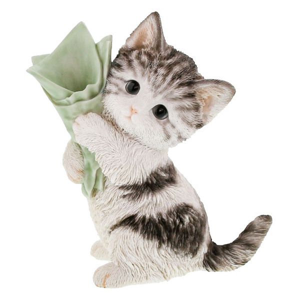 A cat garden ornament so realistic you'll be shocked at how lifelike it is. Please take some flowers. Kitten. 16 x 10 x 19cm tall. A gift for cat lovers., Handmade items, interior, miscellaneous goods, ornament, object
