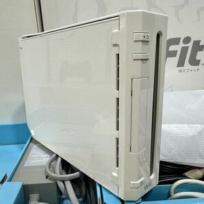 ◇Nintendo ニンテンドー Wii RVL-001 本体 任天堂 コントローラー wiifit Wiiフィット まとめ売り 通電確認済の画像2