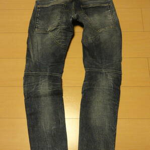 格安レア・G-STAR RAW 5620 3D SUPER SLIM(ジースター)・ダメージ加工デニム地・膝部3D立体裁断切替縫製高級デザインジーンズ 32 W84cm位の画像2