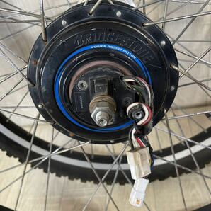 ブリヂストン電動自転車用モーター 26インチ タイヤ前後セット ブリヂストンモーター 動作確認の画像2