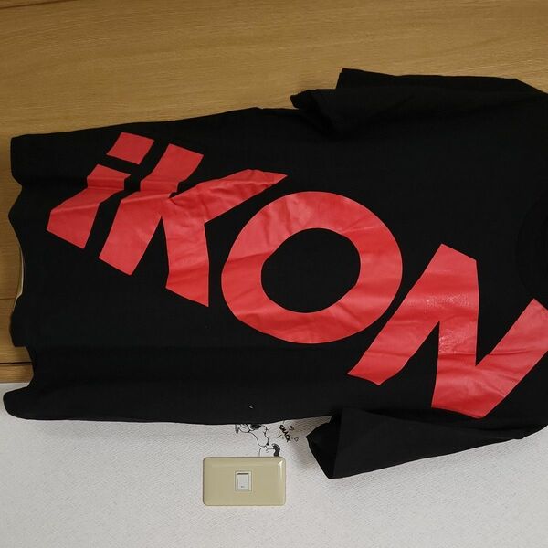 Tシャツ iKON