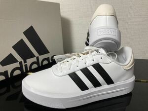 新品24.5cmアディダスadidasレディーススニーカーコートプラットフォームホワイトブラック白黒厚底スニーカー