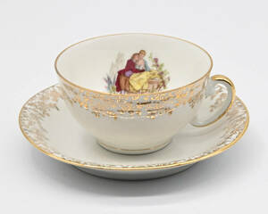 0753-2　西洋陶磁器 カップ＆ソーサ 金彩 貴族絵　S.E.P veritable porcelaine France　フランス