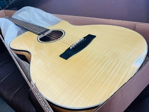 新品アウトレット即決特価品！！★Aria Dreadnought！！★Maple - Electric Cutaway -！！★限定1本入荷！！