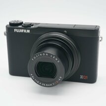 ほぼ新品 フジフイルム XQ1 ブラック_画像3