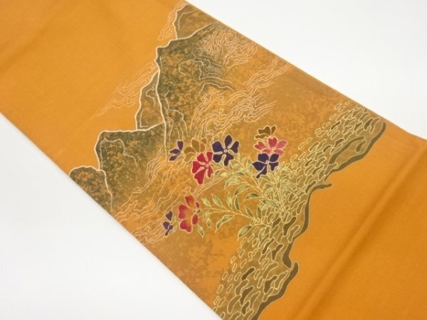 ys6965647; Sosou handgewebter Pongee, handbemalte goldene Blumen mit Toyama-Muster, Taschen-Obi [recycelt] [getragen], Band, Fukuro obi, Maßgeschneidert