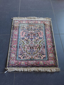 インド　カシミール 絨毯　シルク製　６０ｘ９０ｃｍ　　/ペルシャ絨毯段通カーペットラグ