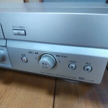 【可動品】ソニー　VHSビデオデッキ　SONY　SLV-NX35　リモコン付 　2004年製_画像4