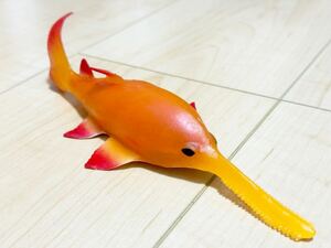 新品 シャークアタック&Co. ノコギリエイ サメ フィギュア デアゴスティーニ 鮫 アンドコ ブックレット付き