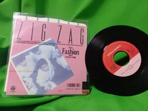 EP 7' レコード ZIG ZAG - Fashion 