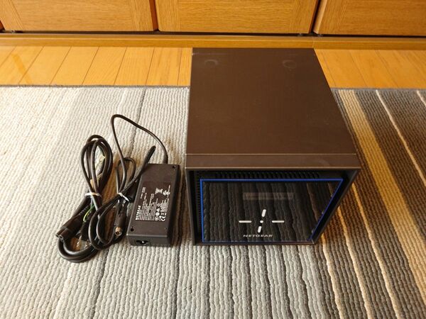 NETGEAR ReadyNAS 424 RN424E4-100AJS 4ベイ