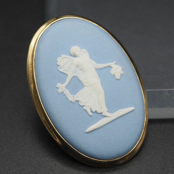 N154 ウェッジウッド WEDGWOOD ブローチ ギリシャ神話の女神 デザイン ゴールド 英国ヴィンテージ