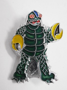  Showa era 40 period dead stock goods *. Android Kikaider . silver game*. Shogakukan Inc. badge 