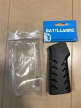 実物 BATTLE ARMS Ultralight Chevron Carbon Fiber Pistol Grip カーボングリップ　BAD、systema、ptw、トレポン_画像1