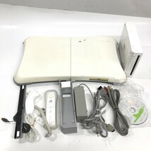 任天堂 Nintendo Wii 本体 RVL-001（JPN） リモコン ヌンチャク バランスボード まとめて 角D0309-30_画像1