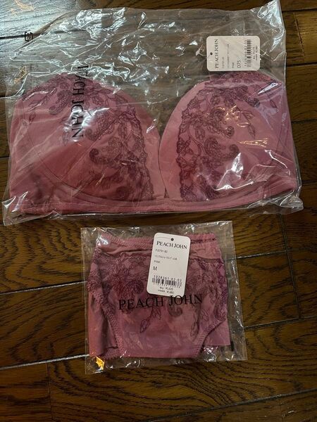 【新品】ピーチジョン ブラ&ショーツ
