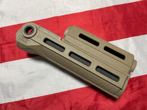 実物 FAB Defense AK用 M-lok ハンドガード オフセットレイル セット FDE フラットダークアース 実銃対応 ファブディフェンス MA1 MA-1_画像3