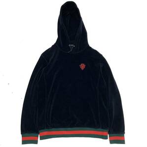 正規品 GUCCI グッチ Emblem Velvet Hoodie ベロア ベルベット フーディー プルパーカー エンブレム ロゴ シェリーライン ブラックの画像2