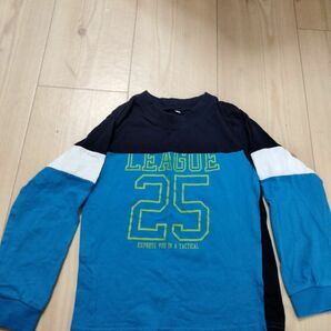 長袖Tシャツ　紺　ブルー　120サイズ