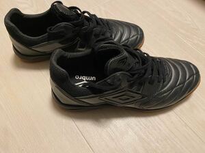 UMBRO インドア用フットサルシューズ 25.0cm