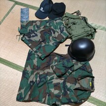 サバゲー初心者セット＊迷彩服お得セットBDU戦闘服 チェストリグ ヘルメット ジャングル迷彩服 帽子 バンダナ＊ミリタリー_画像1