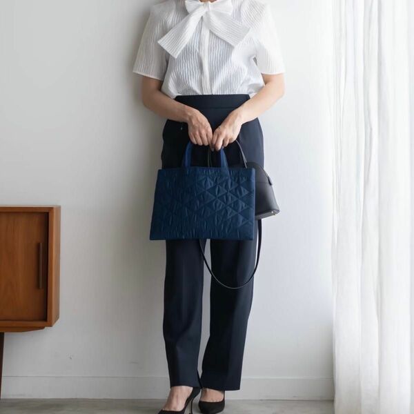 本物リニューアル版　未使用　BIBI bag. “MIDDLE” Navy ネイビー　完売　トートバッグ　日本製　キルティング