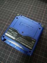 ゲームボーイアドバンスSP アズライトブルー 動作品 本体＋充電機 Nintendo GAMEBOY ADVANCE SP GBA 任天堂 中古品 ジャンク扱い_画像6