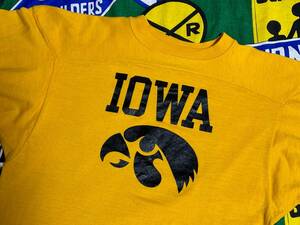 ☆カラーリングが◎な1枚☆Made in USA製アメリカ製ChampionチャンピオンビンテージフットボールTシャツIOWA80s80年代トリコタグたたきタグ